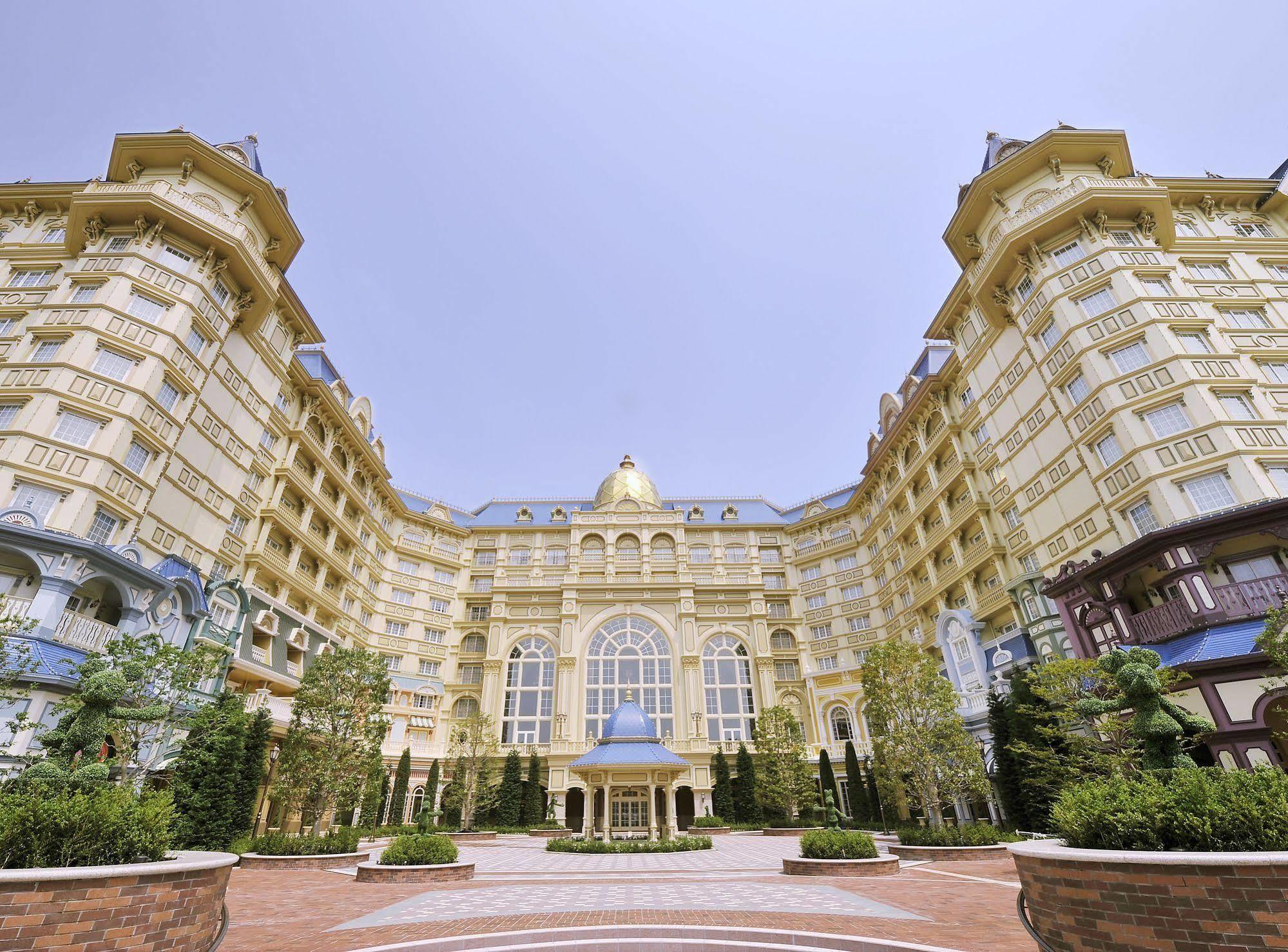 Tokyo Disneyland Hotel Тиба Экстерьер фото